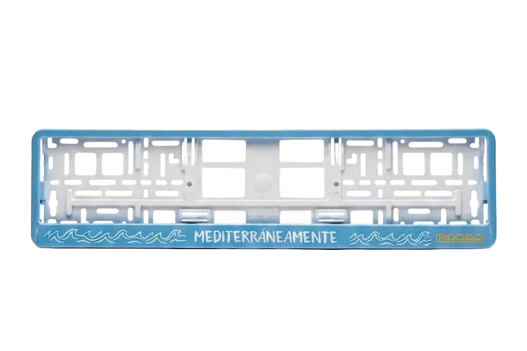 Marco portamatrículas vacío RODEO diseño Mediterráneo. Color azul pastel con gráfico de ondas marinas y texto estilo handwritten.